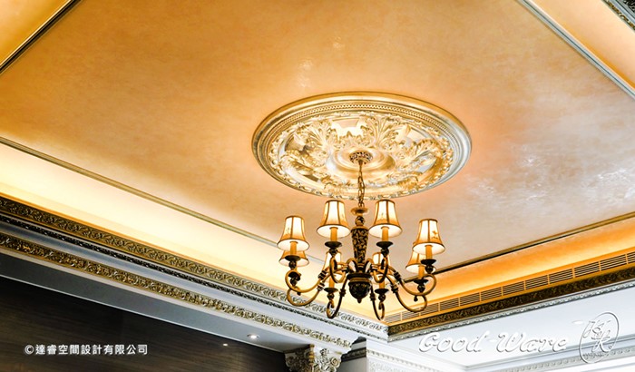 Rococo molding